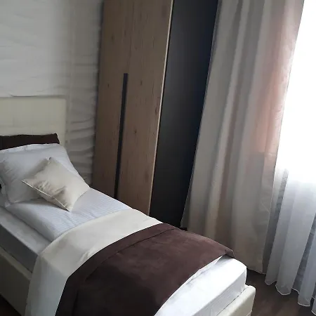 Acktion Deluxe Hotel Shumen Exterior photo