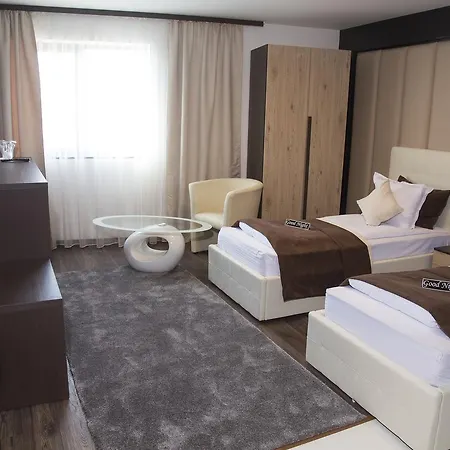 Acktion Deluxe Hotel Shumen Exterior photo