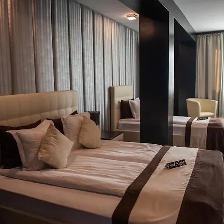 Acktion Deluxe Hotel Shumen Exterior photo